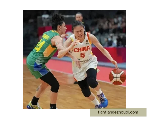 兰德斯女篮以77比57大胜图鲁兹女篮 取得关键胜利