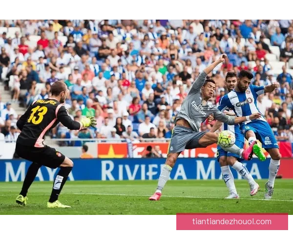 潘普洛纳主场三比一力克西尔波内罗展现强势进攻与稳固防守表现 潘普洛纳主场三比一力克西尔波内罗展现强势进攻与稳固防守表现